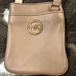 Michael Kors Bags - Michael Kors Flat Leather Open Top Crossbody Bag Michael Kors Bags - Michael Kors Flat Leather Open Top Crossbody Bag